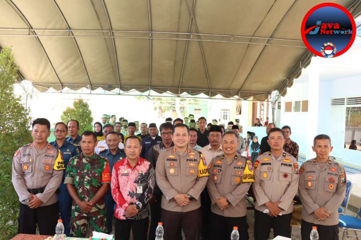 Silaturahmi ke Tokoh Agama Terkemuka, Kapolres Sumenep dan PJU Gelar Cooling System Pemilu Damai di Kepulauan Masalembu
