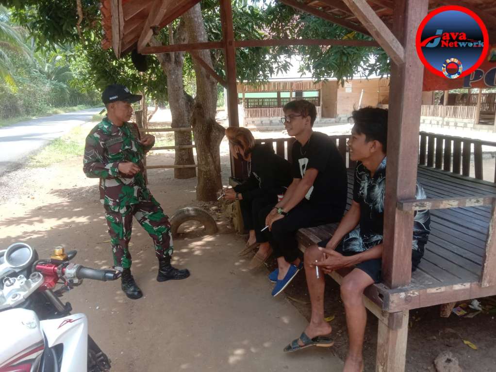 Guyub Rukun, Babinsa Kangean Komsos Bersama Warga Binaan