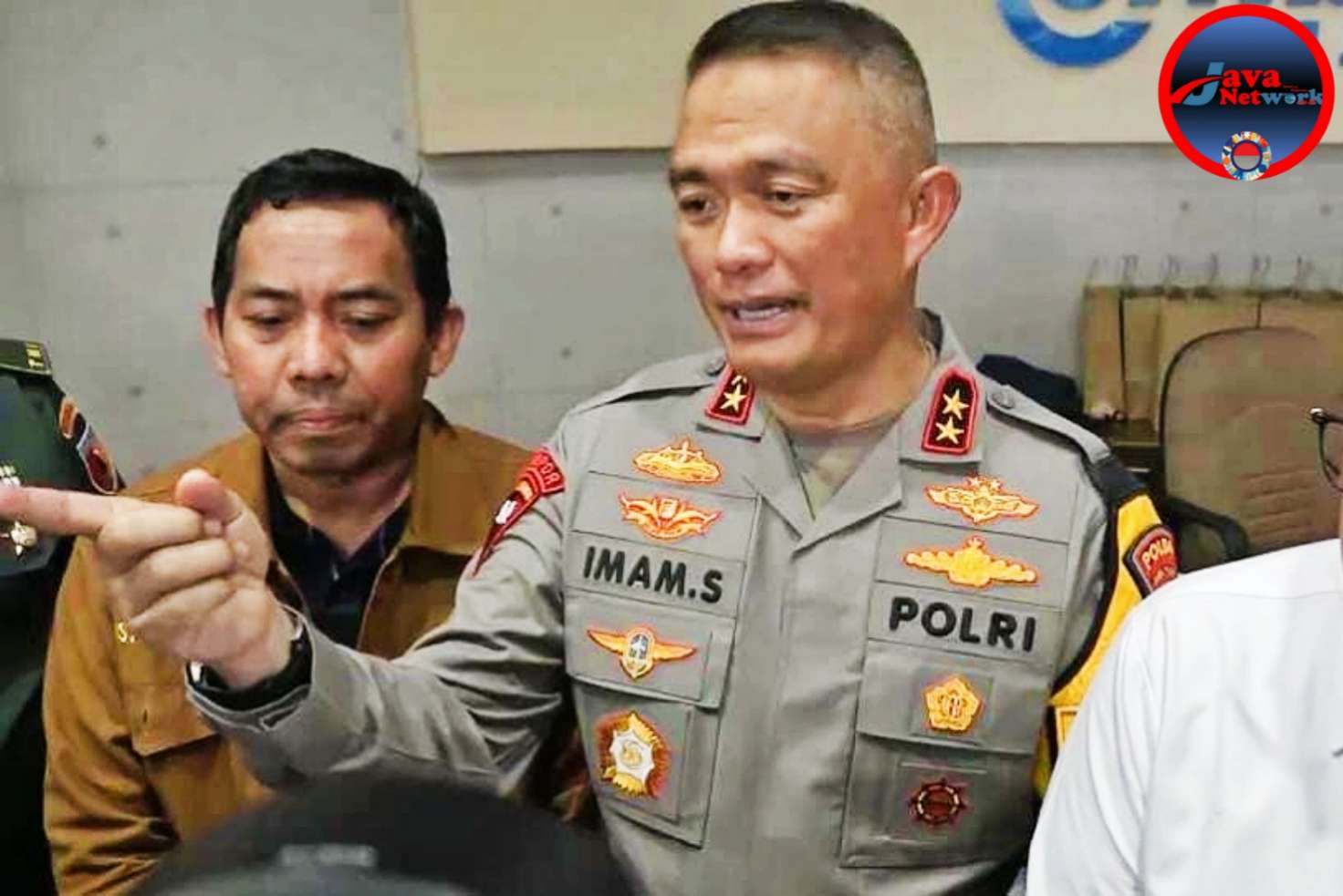 Kapolda Jatim Irjen Pol Drs Imam Sugianto, MSi