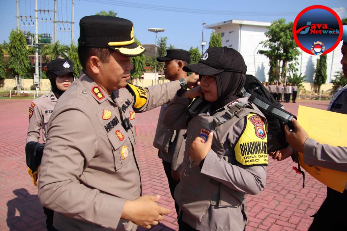 Jelang Pilkada Serentak 2024, 96 Personel Bhabinkamtibmas Polres Sumenep Terima Kaporlap