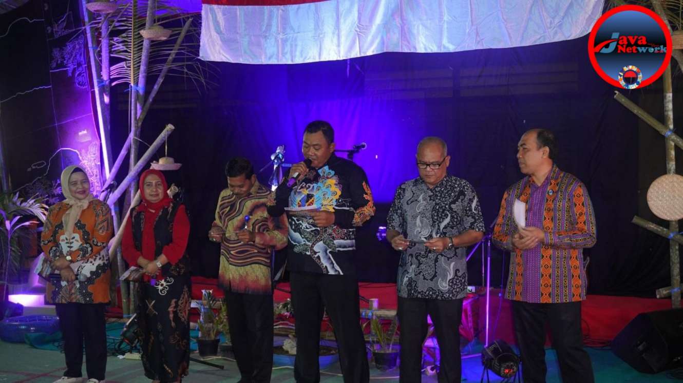 Karutan Kelas IIB Sumenep Ridwan Susilo, Amd, IP, MM Saat Memberikan Sambutan di Acara Malam Pentas Budaya Bertajuk Sumpahku Untuk Indonesian 
