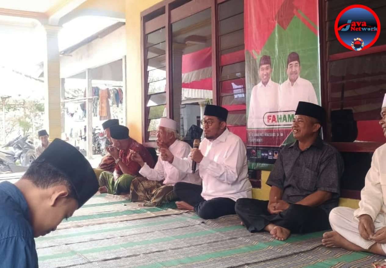 Calon Bupati Sumenep Dr. H. Achmad Fauzi Wongsojudo, SH, MH Bersama Sejumlah Tokah Agama dan Masyarakat Kecamatan Saronggi 
