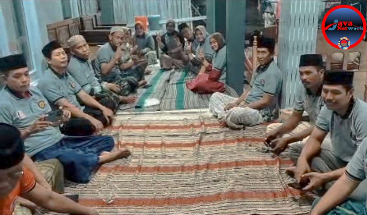 Suasana Sholawatan dan Doa Bersama oleh Suara Hati Kalianget Timur Untuk Kemenangan Paslon FAHAM Pilkada Sumenep