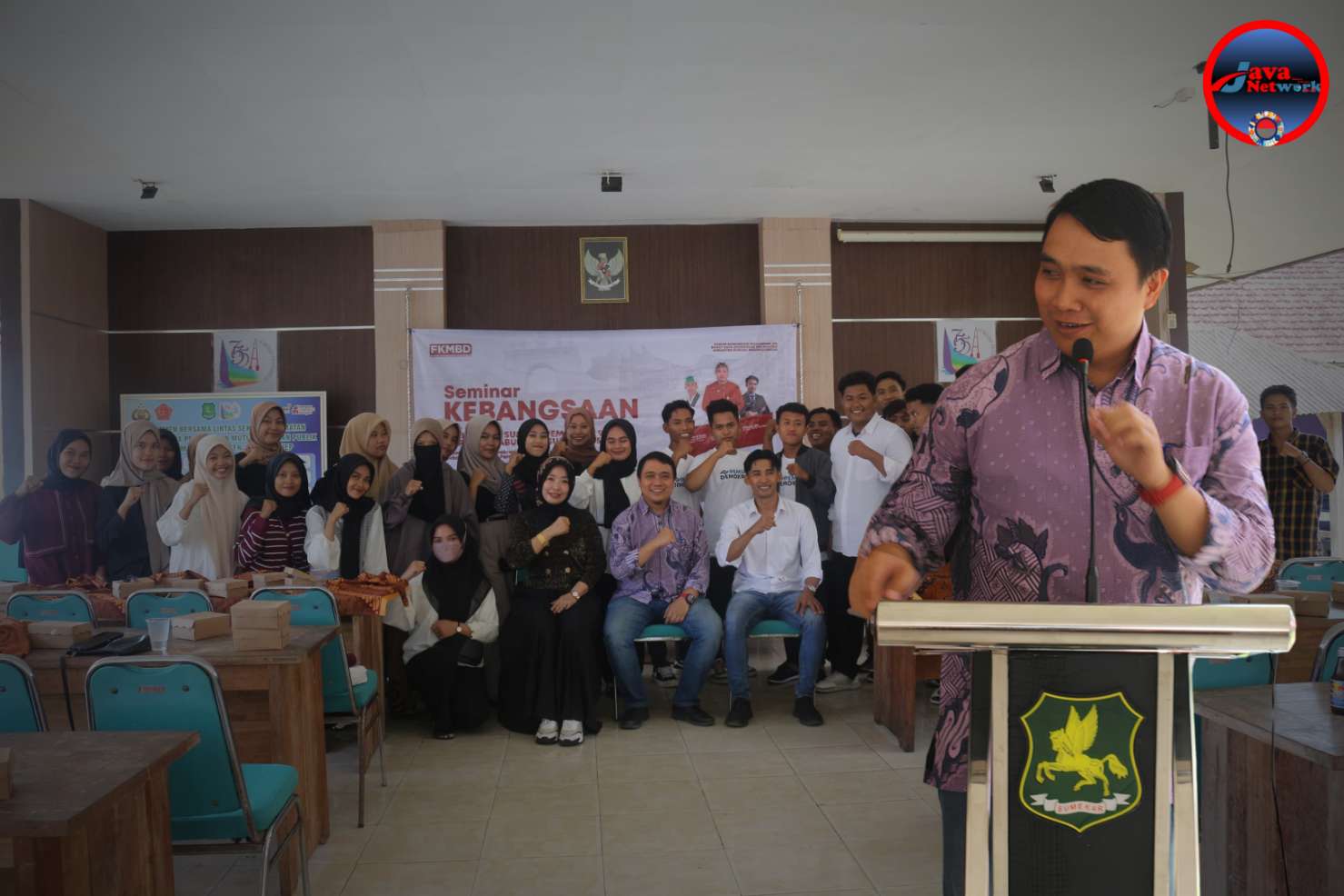 Sukses Gelar Seminar Kebangsaan, Camat Ambunten Harapkan Mahasiswa se-Dapil IV Lebih Aktif Dalam Berorganisasi