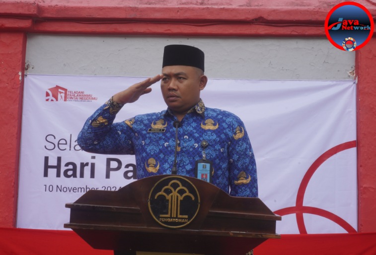 Karutan Kelas IIB Sumenep Ridwan Susilo, Amd, IP, MM Saat Memimpin Upacara Hari Pahlawan Tahun 2024