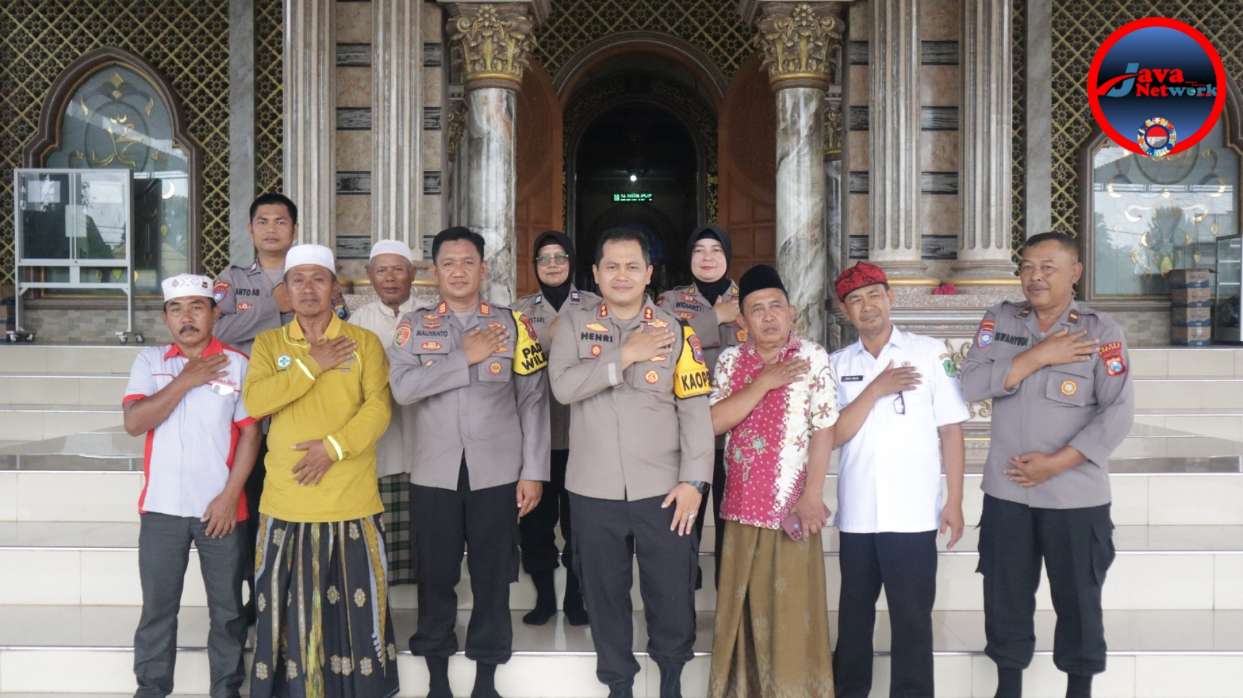 Colling System ke Masjid Al Ishlah, Kapolres Sumenep Sampaikan Pesan Kamtibmas dan Berikan Bantuan Sarana Kontak