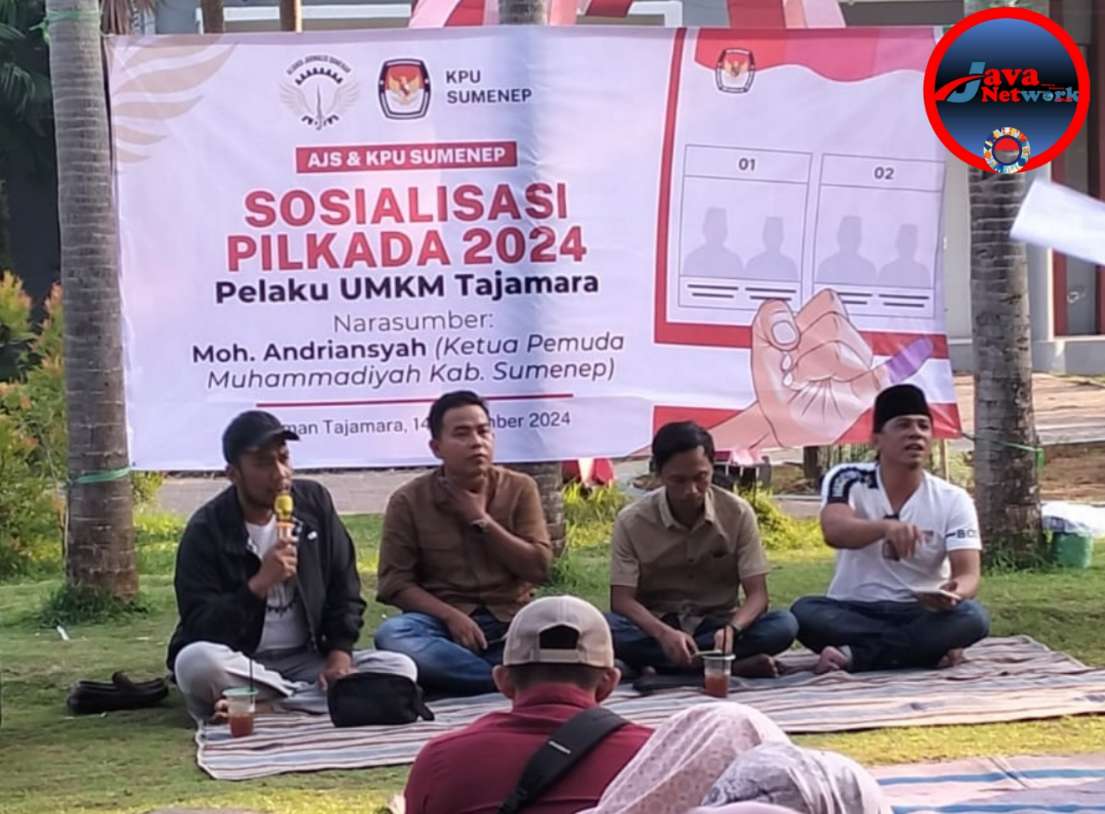 KPU Sumenep dan Aliansi Jurnalis Sumekar Gelar Sosialisasi Pilkada Serentak di Lapangan Terbuka di Taman Tajamara kepada Para Pelaku UMKM 