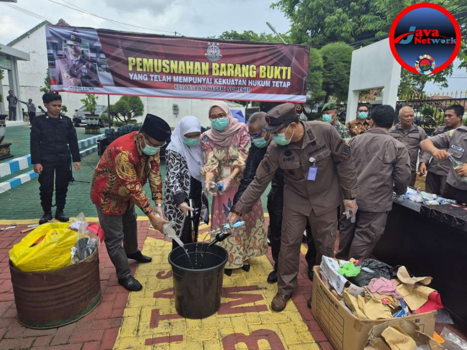 Hadiri Pemusnahan BB Kejari, Ka. KPR Kelas IIB Sumenep Apresiasi Sinergitas Antar Penegak Hukum