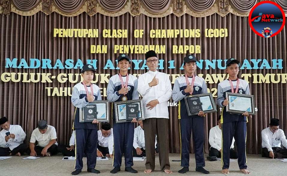 Penyerahan Rapor Semester Ganjil MA 1 Annuqayah: Ajang Evaluasi dan Apresiasi Prestasi