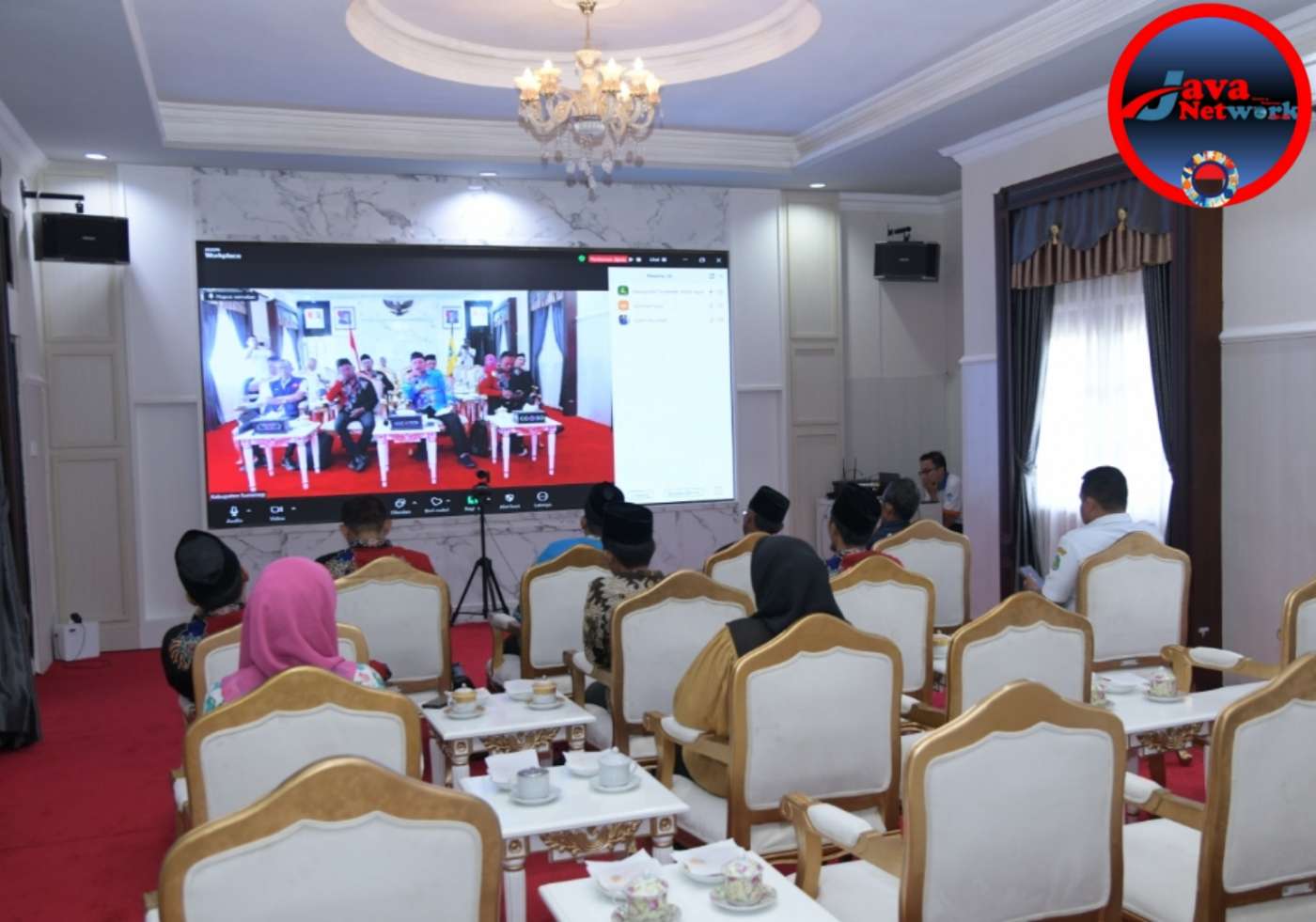 Bupati Sumenep Achmad Fauzi Wongsojudo Dalam Pertemuan Bersama DPK Sumenep Secara Virtual via Zoom Meeting 