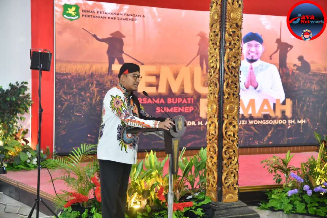 Bupati Sumenep Achmad Fauzi Wongsojudo Saat Memberikan Sambutan di Acara Temu Ramah dan Apresiasi Hasil Pertanian di Pendopo Agung Keraton Sumenep, Kamis (23/01/2025)