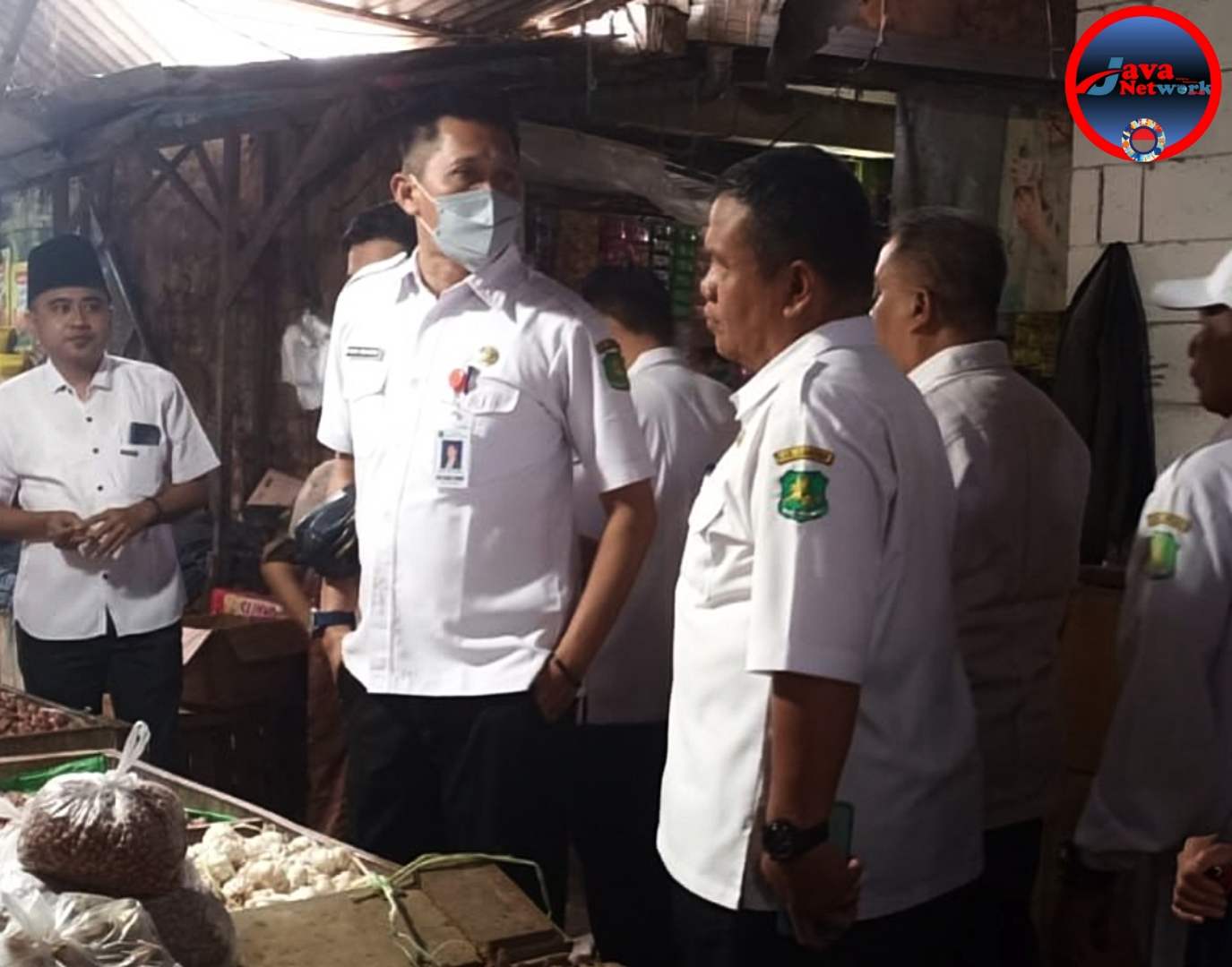 TPID Sumenep Sidak Pasar Anom: Pastikan Harga Stabil, Stok Sembako Aman Jelang Ramadan, Rabu (12/2/25)