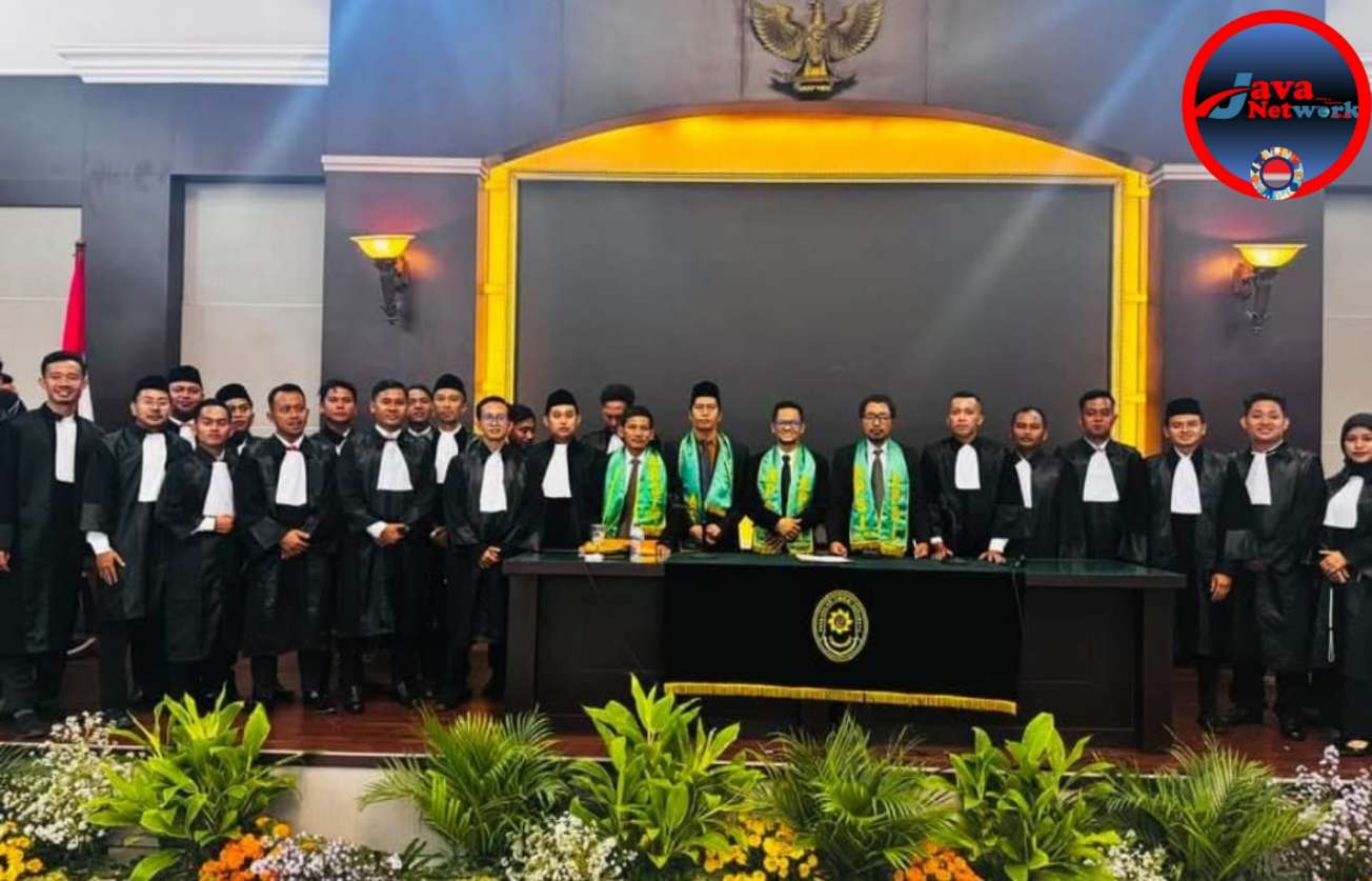 Sulaisi Abdurrazaq Tegaskan Advokat Syariah Harus Profesional: 42 Advokat APSI Jatim Resmi Dilantik