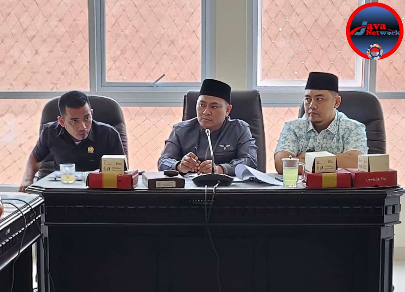 Ketua Komisi III DPRD Sumenep M. Muhri dan Sekretaris Wiwid Harjo Yudianto 