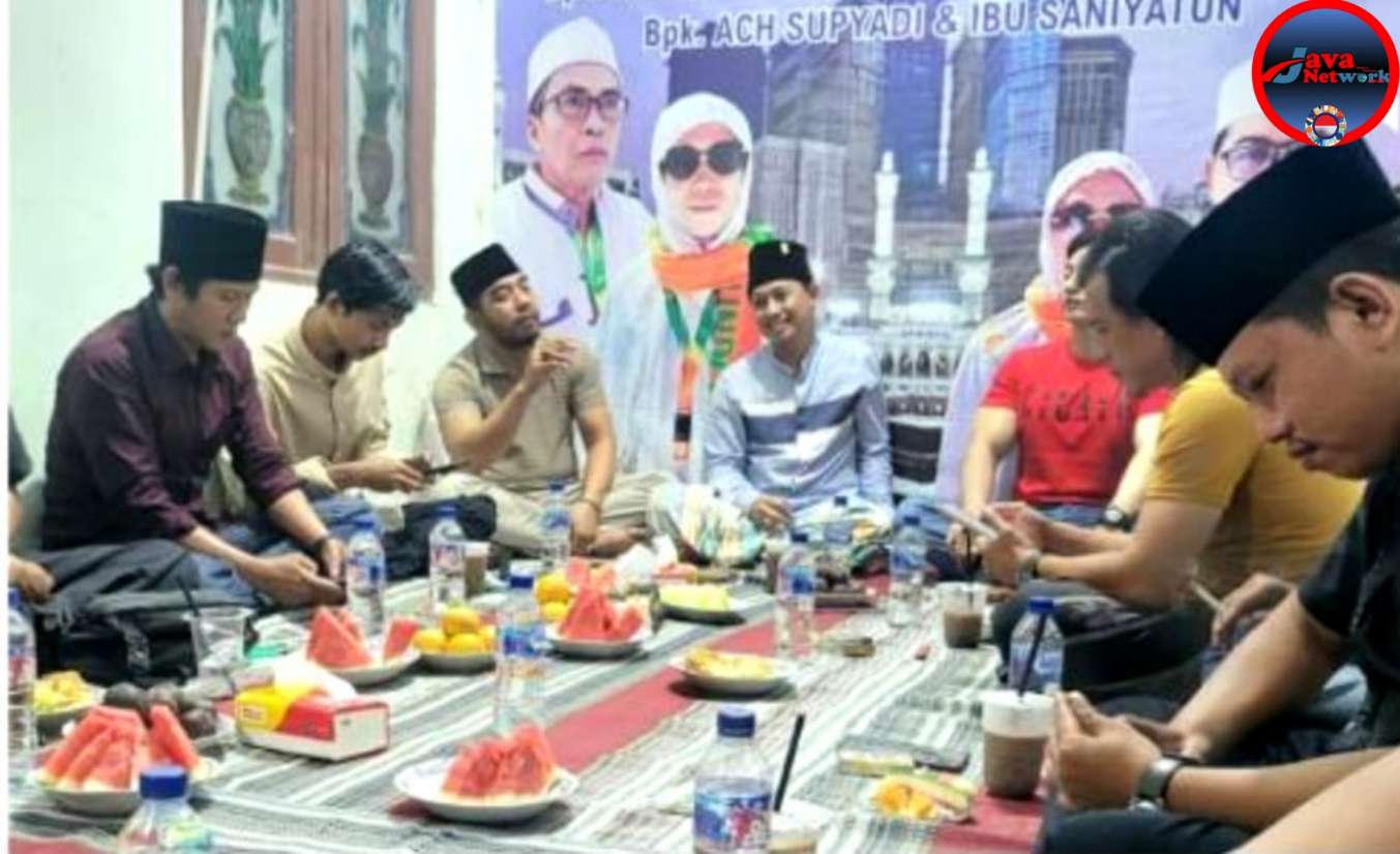 Hosnan Abrori Konsolidasikan Media, LSM, dan Pengacara Pasca-Tarawih: Perkuat Sinergi Kawal Kebijakan Publik