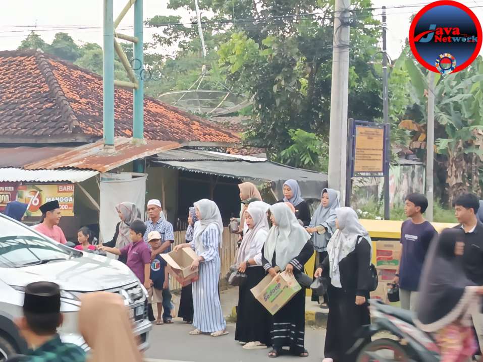Komunitas Konco Lawas Tebar Kebaikan di Bulan Ramadhan, Bagikan Takjil Gratis di Sumenep