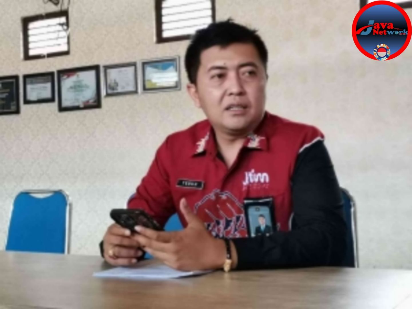 Kasubsi Pelayanan Tahanan Rutan Kelas IIB Sumenep Teguh Efendi SH berikan 