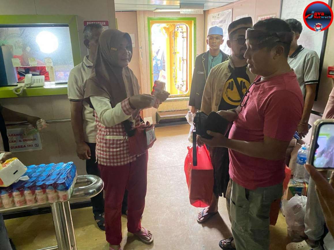 Kisah Darul Hasyim Fath dan Yakult yang Menghangatkan Hati Penumpang Sabuk Nusantara 92
