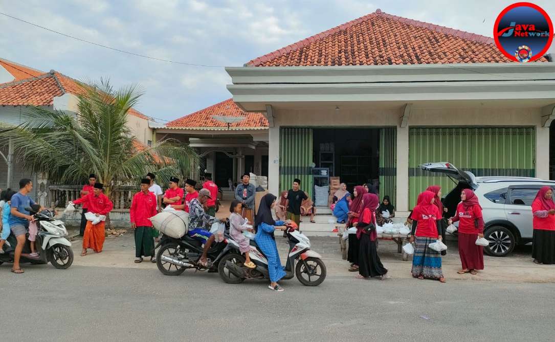 Indahnya Berbagi di Penghujung Ramadan: PAC PDI-P Gayam dan Hosnan Abrori Tebarkan Kepedulian
