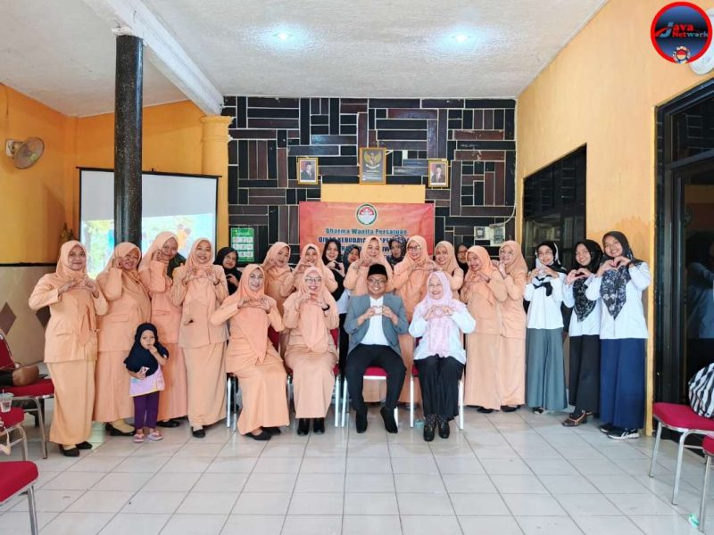 Orang Tua Butuh Upgrade Digital! Ketua HIMPSI Sumenep Bekali DWP Disbudporapar dengan Parenting Era Digital