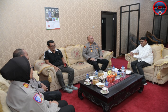 Jalin Keakraban, Kapolres AKBP Rivanda Silaturahmi ke Bupati Sumenep