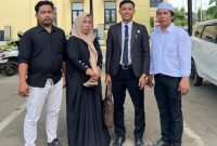Pelapor dan Saksi serta Kuasa Hukum Diyaul Hakki Usai mendampingi korban dan Saksi saat menjalani pemeriksaan