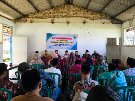 Suasana Musyawarah Desa Banjar Barat Pendirian Koperasi Merah Putih, Kamis (22/05/2025)