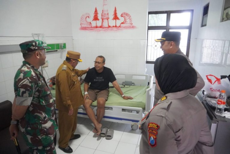 Dandim dan Forkopimda Sumenep Tunjukkan Empati kepada Kajari yang Sedang Sakit, Selasa (27/05/2025) 