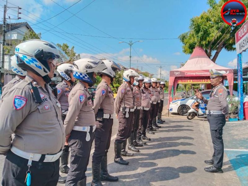 Tim Elang Satlantas Polres Sumenep Siaga Penuh Kawal Hari May Day 2025
