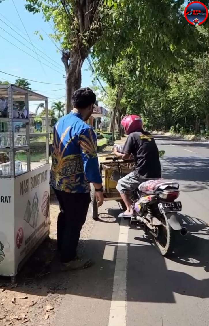 Jum'at Berkah di Jalan Urip Sumoharjo: Nasi Bungturat Sebungkus Harapan Menuju Surga dari KBS