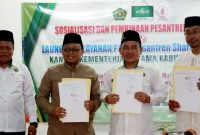 Kemenag Teken MoU dengan HIMPSI dan RMI Sumenep untuk Program Pesantren Sharing dan Peduli