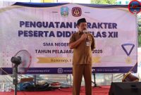 Kepala SMAN 1 Sumenep Rafiudin