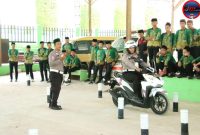 Satlantas Polres Sumenep Gelar “Coaching Clinic Road Safety” di Ponpes Nurul Islam