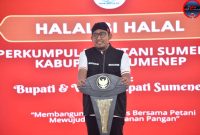 Bupati Sumenep Achmad Fauzi Wongsojudo Saat Memberikan Sambutan di Acara Halal Bihalal Bersama Kaum Petani di Pendopo Agung Keraton Sumenep, Kamis (08/05/2025)
