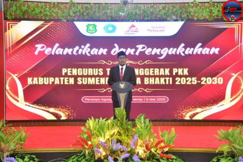 Bupati Achmad Fauzi Wongsojudo Saat Memberikan Sambutan Pada Pengukuhan TP PKK Kabupaten Sumenep Periode 2025-2030 di Pendopo Agung Keraton Sumenep, Jum'at (09/05/2025)