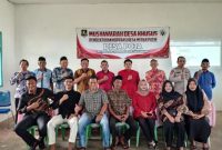 Foto Kades Poja Yuli Rizkiyanto Bersama Forkopimka Gapura, Perwakilan Diskop UKM Perindag Sumenep dan Pengurus Koperasi Merah Putih