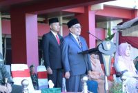 Wakil Bupati Sumenep KH. Imam Hasyim Saat Memimpikan Apel Upacara Peringatan Hari Lahir Pancasila di Kantor Pemkab Sumenep, Senin (02/06/2025)