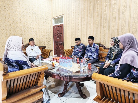 Suasana Audensi Ketua dan Pengurus HIMPSI Sumenep ke Wakil Bupati Sumenep KH. Imam Hasyim, Rabu (04/06/2025)