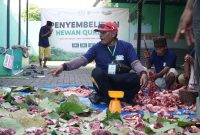 PCNU sumenep Gelar Kurban Ramah Lingkungan, Daging Dibungkus Daun Jati
