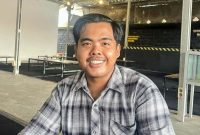 Tolak Amir Aktivis Anti Korupsi Soroti Jalan Rusak Parah di Desa Gelugur, Sumenep
