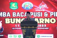 Wakil Bupati Sumenep KH. Imam Hasyim Saat Memberikan Sambutan di Pembukaan Lomba Puisi dan Pidato Ala Bung Karno di Pendopo Agung Keraton Sumenep, Rabu (11/06/2025)