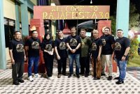 Foto Bersama Kepala SMAN 1 Sumenep Rafiudin Bersama Perwakilan Bank Indonesia Kota Surabaya dan Bapenda Sumenep
