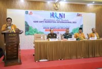 Ketua IBM Sumenep Bambang Supratman SH saat Memberikan Sambutan di Acara Sosialisasi Anti-Narkoba di Hotel Azmi Kelurahan Pajagalan Kecamatan Kota, Rabu (25/06/2025)
