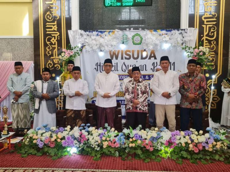 Di Tanah Wakaf Keluarga Sunarto, Al-Qur’an Dijaga: Wisuda Hafidz Jadi Simbol Harapan Bangsa dari Sumenep