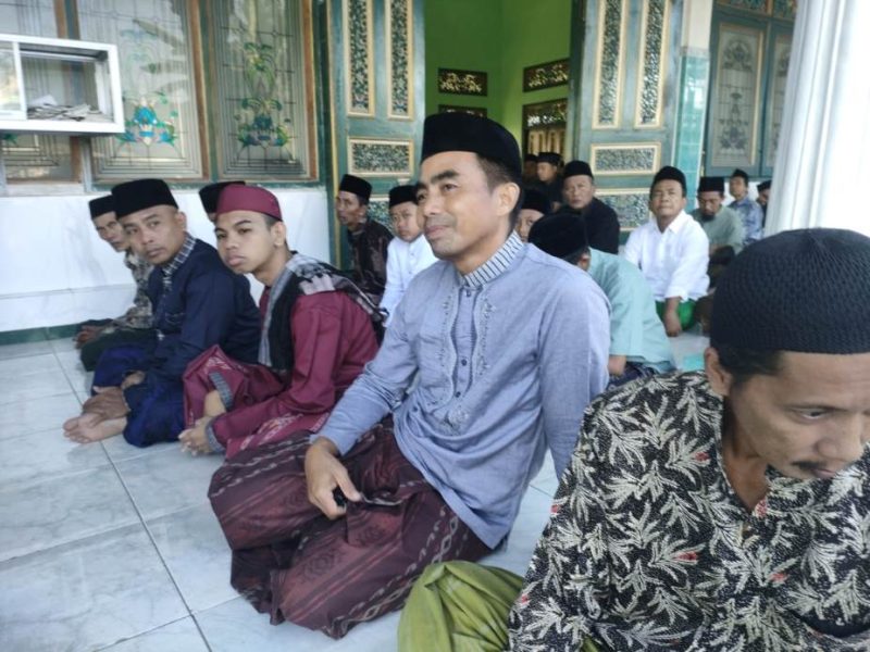 Ratusan Jamaah Padati Masjid Dua Kubah Al Muqimin Paberasan, Kiai Murai Ajak Teladani Nabi Ismail dan Giat Bersadaqah