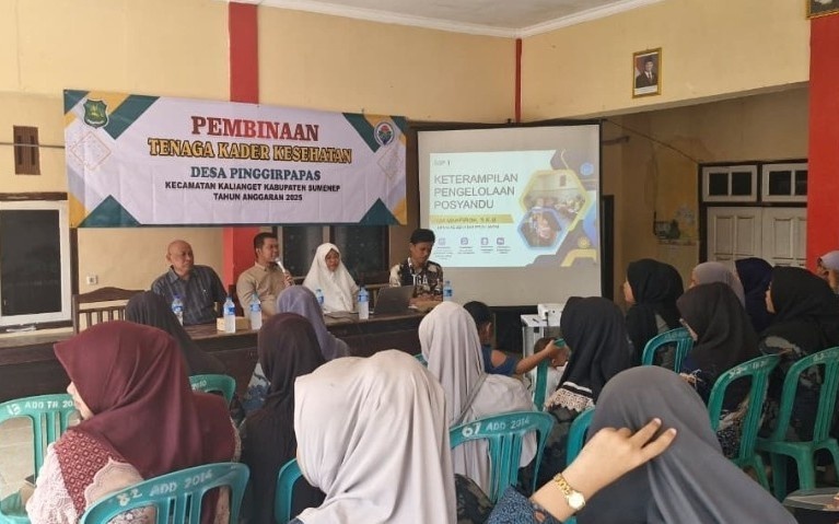 Tak Kenal Hari Libur, Kader Kesehatan Desa Pinggirpapas Dibekali Keterampilan Pengelolaan Posyandu