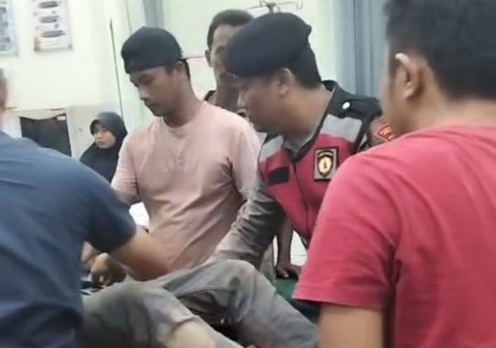 Hasil Tangkapan Layar Saat Salah Satu Korban Robohnya Pagar Pembatas Lapangan Giling