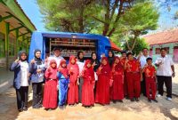 Dari Pinggiran Kota Kami Membaca: Perpustakaan Keliling Bangkitkan Semangat Literasi di SDN Gunggung I