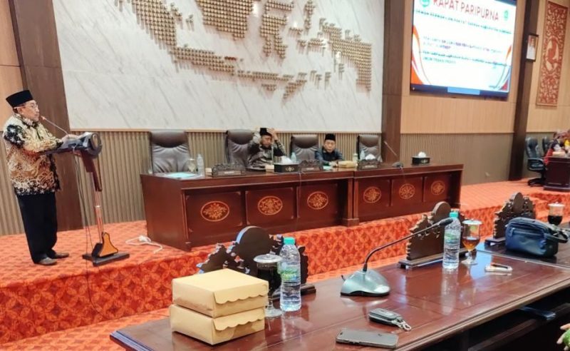 Wakil Bupati Sumenep KH. Imam Hasyim Sampaikan Atas Tiga Raperda Usul DPRD Tahun 2025