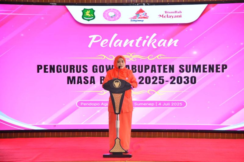 Ketua GOW Sumenep Nia Kurnia Fauzi Saat Memberikan Sambutan Di Acara Pelantikan Kepengurusan GOW periode 2025 - 2030